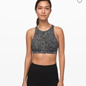Lululemon High-Neck Energy Bra Medium Support Size 4, Black & White Pattern